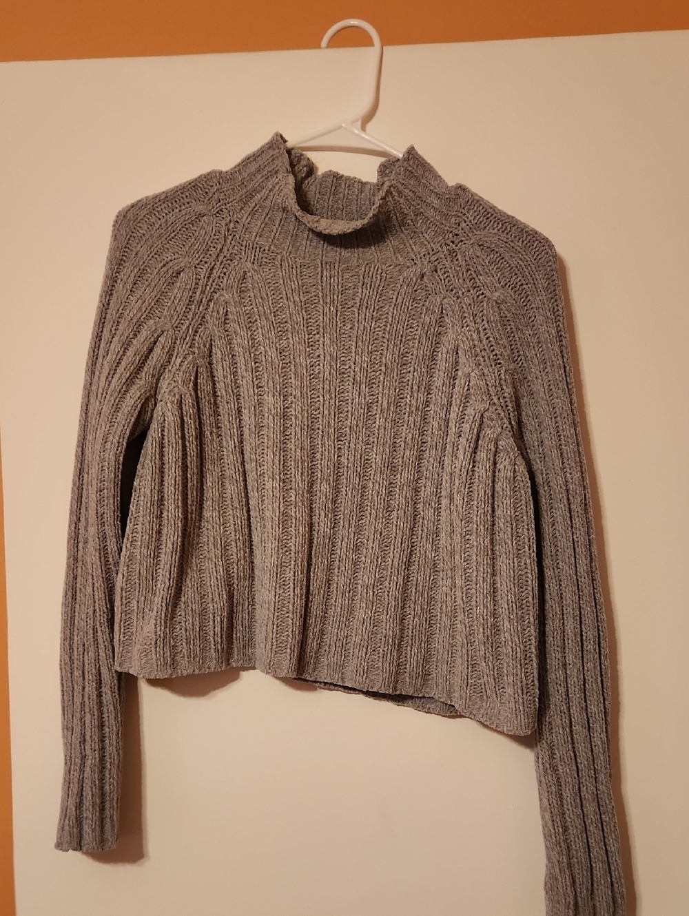 American Eagle Outfitters Gray Ribbed Mock Neck Sweater